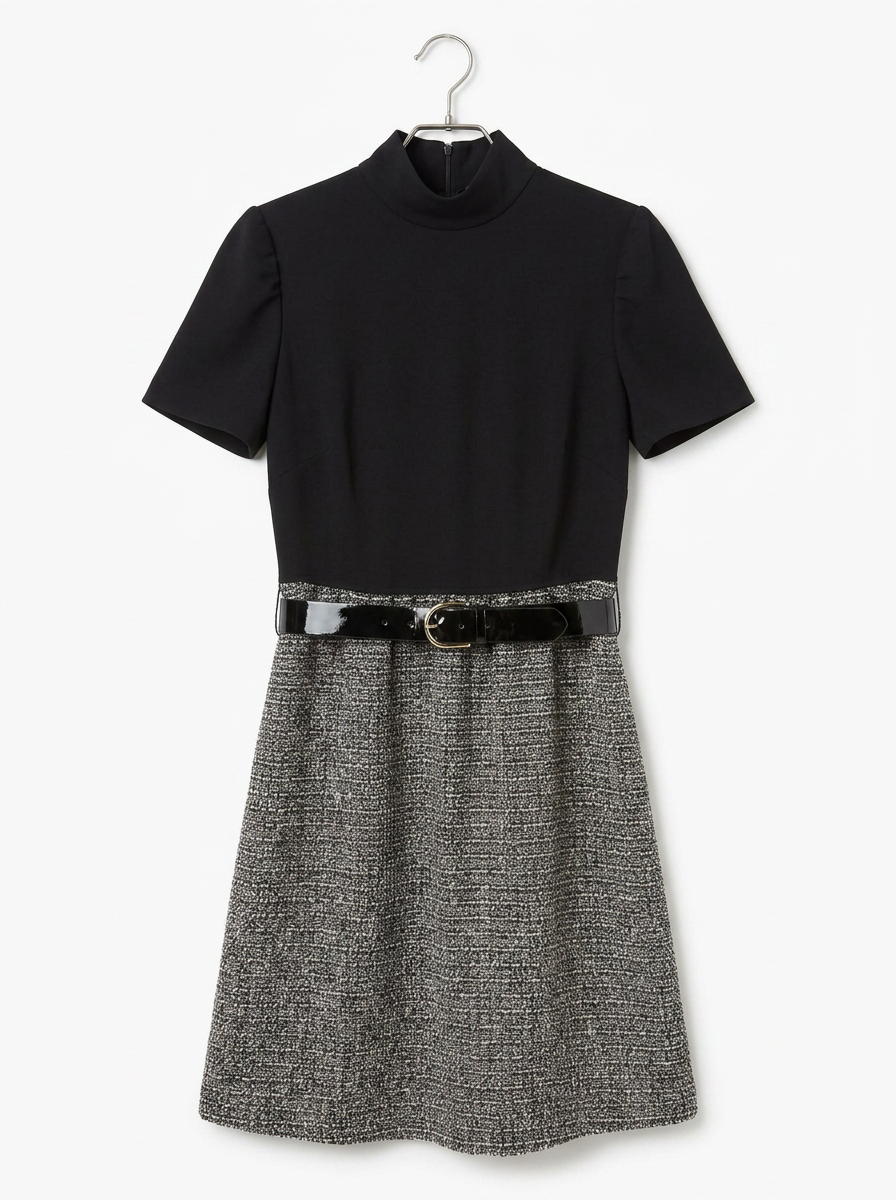 Vestido Negro con Falda Tweed y Correa Charol