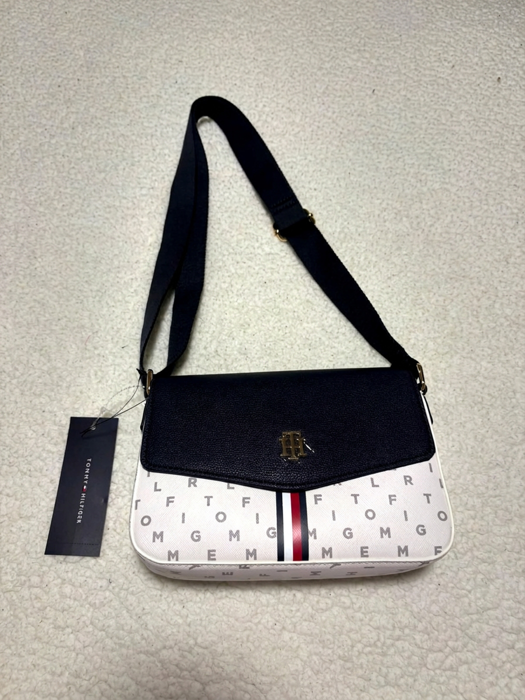 Cartera Tommy Hilfiger Azul y Blanca con Solapa