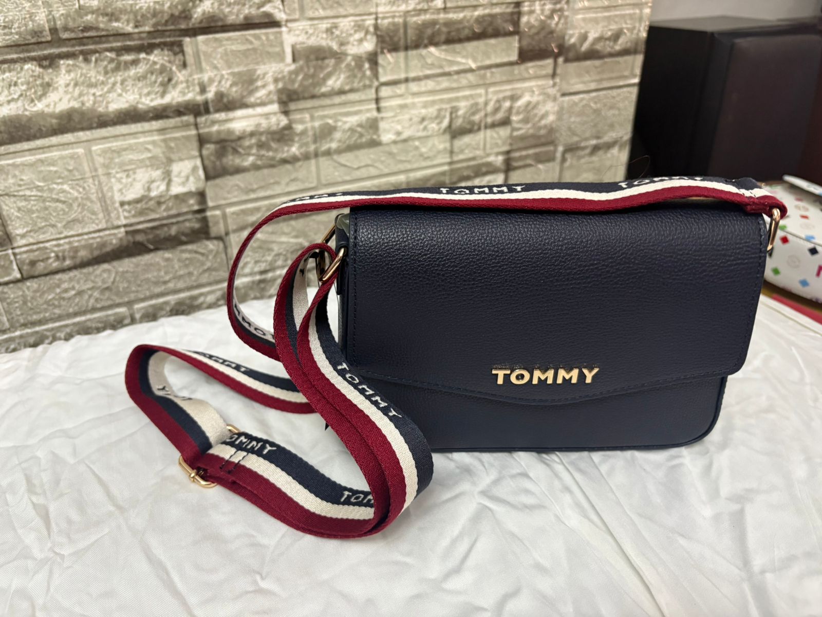 Tommy Hilfiger Flap Crossbody Navy