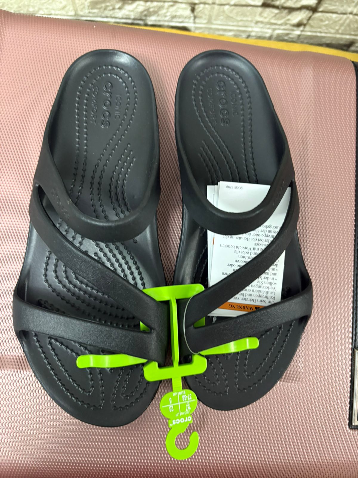 Crocs Kelli Strappy Sandal Black