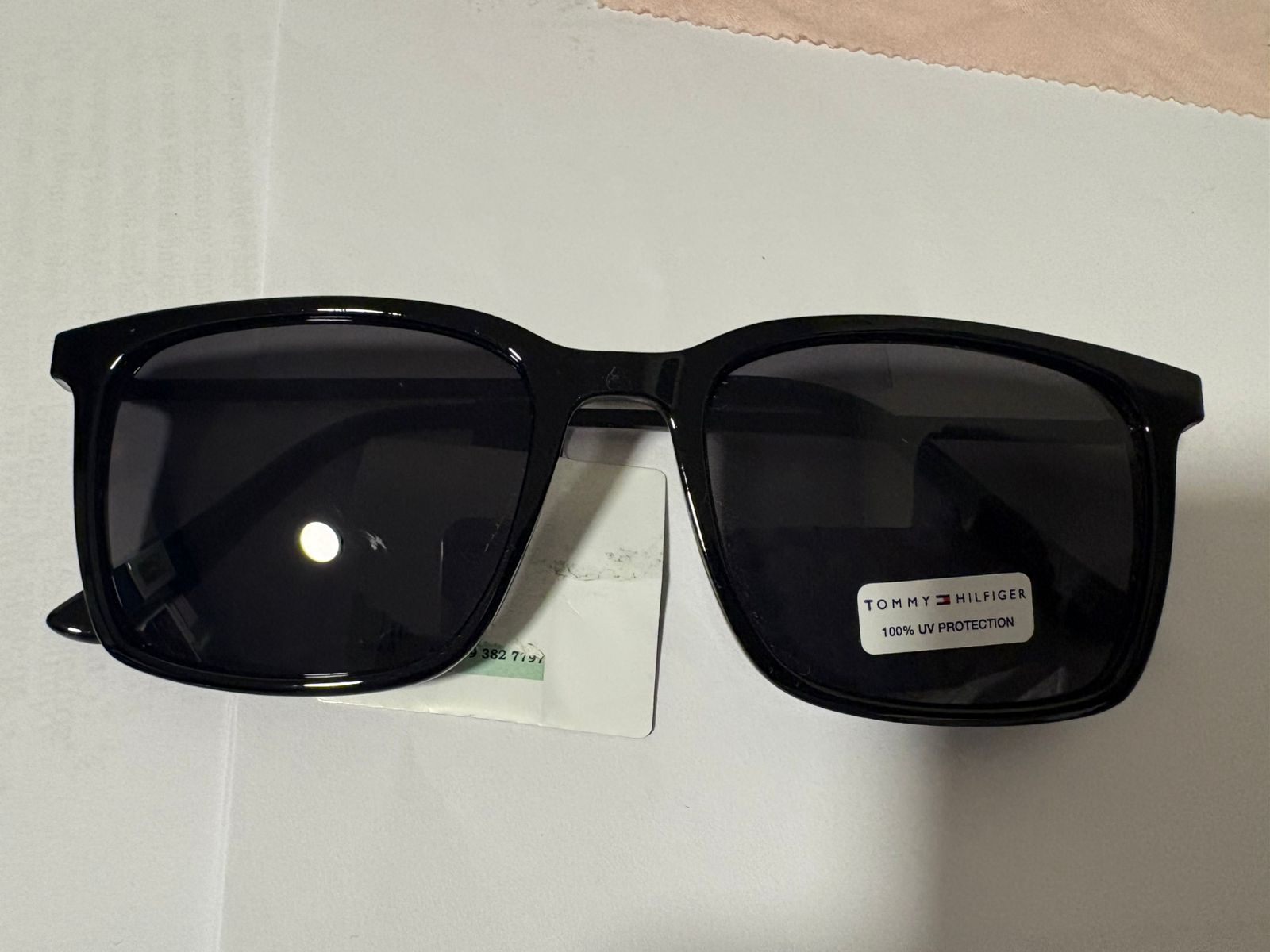 Tommy Hilfiger Square Black