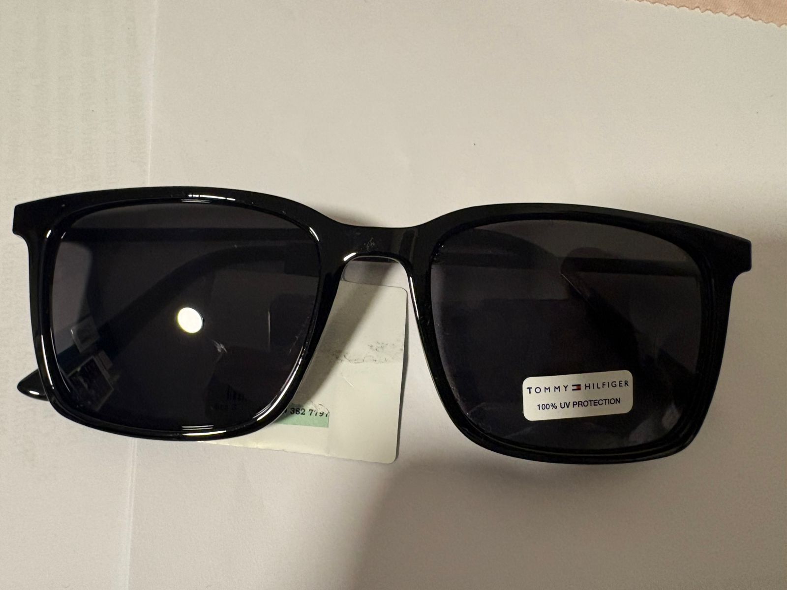 Tommy Hilfiger Wayfarer Black