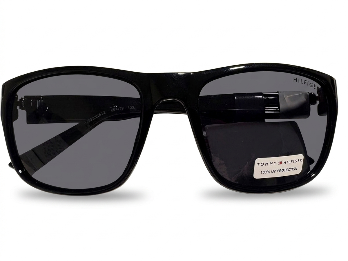 Tommy Hilfiger Cuadrado Negro Lunas Grises