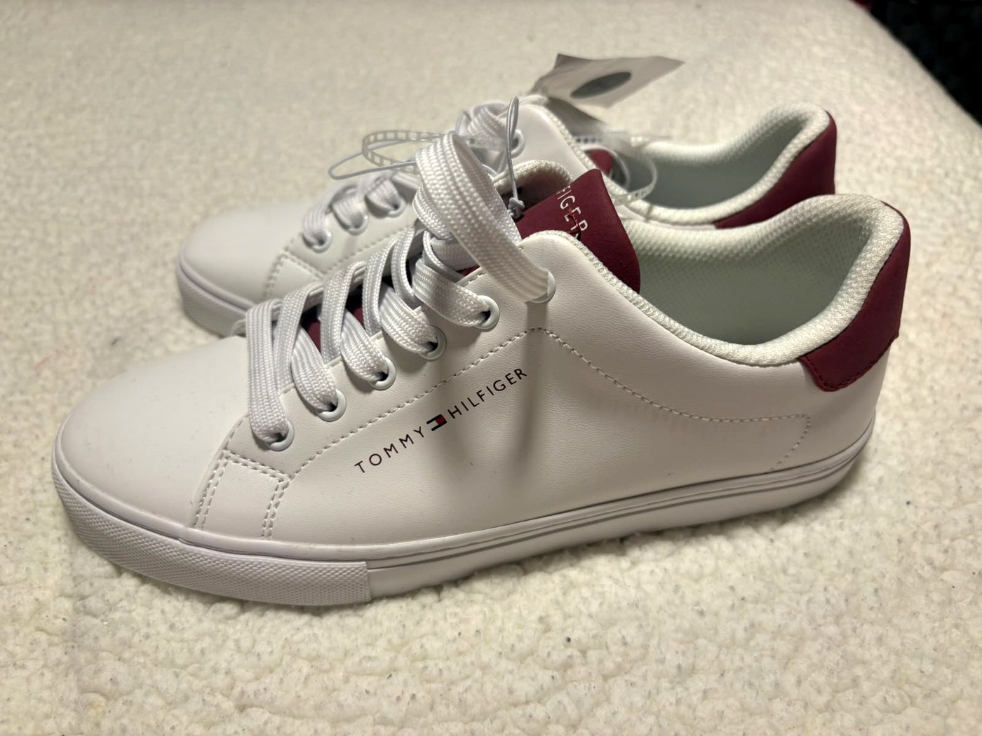 Zapatillas Tommy Hilfiger Blancas Talón Guinda